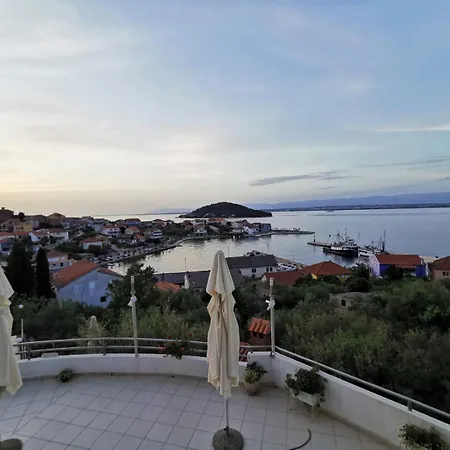 Zadar Franov On Island Ugljan With The Pool, Bbq And Beautiful Sea-view! Appartement *