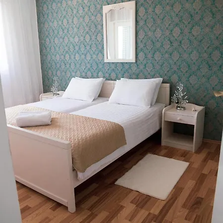 Zadar Franov On Island Ugljan With The Pool, Bbq And Beautiful Sea-view! Διαμέρισμα