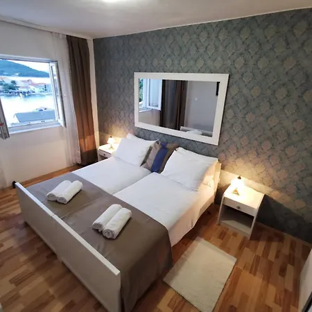 Zadar Franov On Island Ugljan With The Pool, Bbq And Beautiful Sea-view! Apartmán