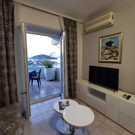 Zadar Franov On Island Ugljan With The Pool, Bbq And Beautiful Sea-view! Apartmán Kali