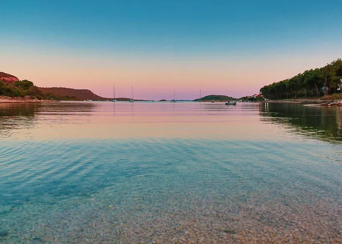 Zadar Franov On Island Ugljan With The Pool, Bbq And Beautiful Sea-view! 아파트 칼리