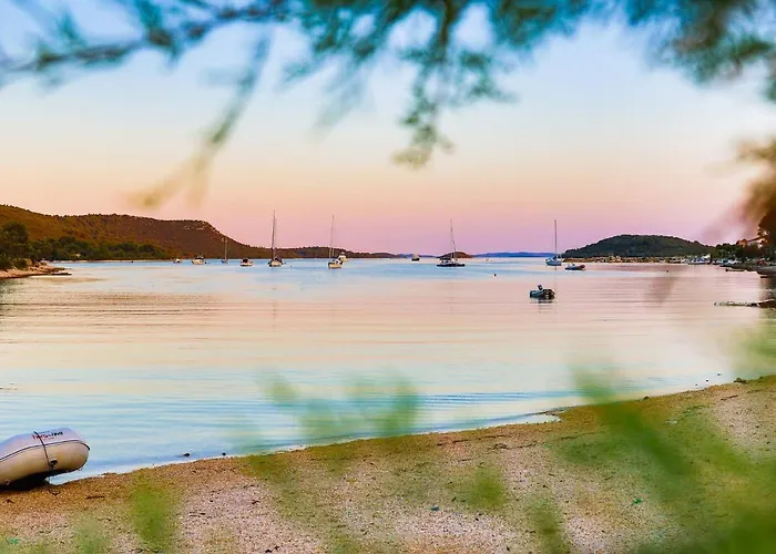 Zadar Franov On Island Ugljan With The Pool, Bbq And Beautiful Sea-view! 아파트 *