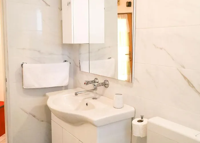 Zadar Franov On Island Ugljan With The Pool, Bbq And Beautiful Sea-view! * 칼리