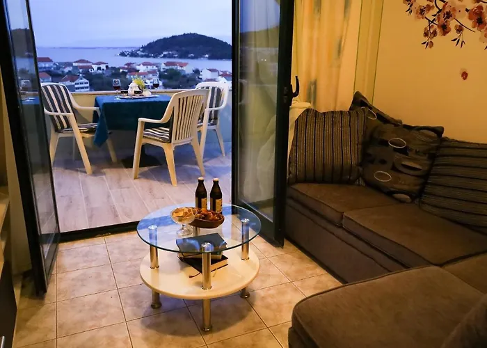 Zadar Franov On Island Ugljan With The Pool, Bbq And Beautiful Sea-view! 아파트 칼리