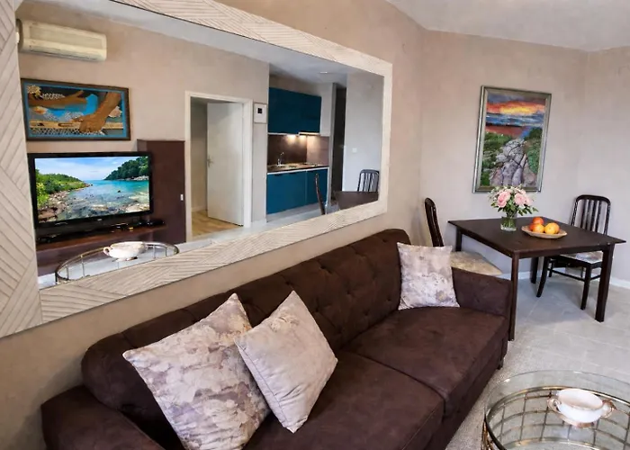 Zadar Franov On Island Ugljan With The Pool, Bbq And Beautiful Sea-view! Lejlighed Kali